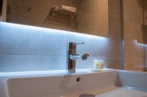 Un baño de Hostal Bcn 46