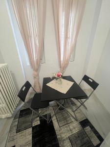 Posezení v ubytování Group Old Town Apartment