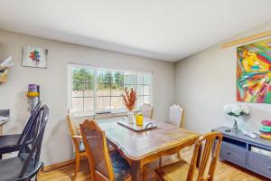 Φωτογραφία από το άλμπουμ του The Hideaway on the Lake σε Shelton