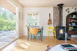 Foto dalla galleria di 2002-Stege-Solvgranen-7 a Stege Altre 14 foto