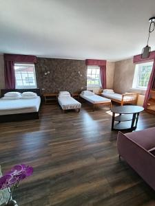 Gallery image of Urusel hostel in Iru
