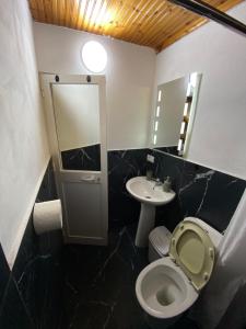 Imagen de la galería de Uncle house, en Shkodër