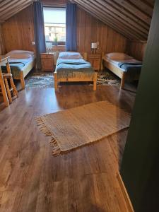 Ένα ή περισσότερα κρεβάτια σε δωμάτιο στο Niespodzianka