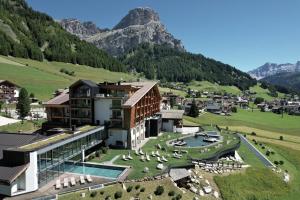 En generel udsigt til bjerge eller udsigt til bjerge taget fra hotellet