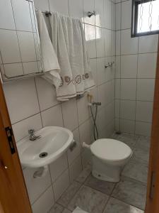 Ένα μπάνιο στο Casa Vilela em mineiros