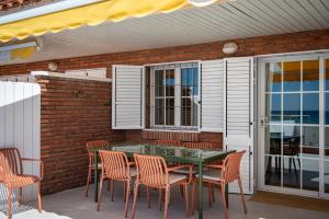 Αίθριο ή υπαίθριος χώρος στο AT148 Frente la playa, jardín privado, vistas mar