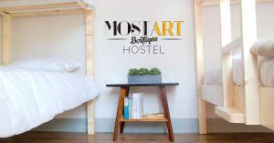 Cama ou camas em um quarto em Most Art Boutique Hostel