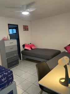 O zonă de relaxare la Pinar de la Calma Casa Renovada dentro del periferico excelente ubicacion a tan solo 5 minutos del ITESO TecMilenio UVM Parque Industrial Tecnologico II