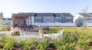 Zahrada ubytování Landing Furnished Apartments - Summerville