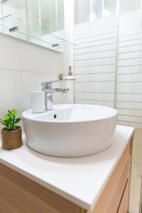 Koupelna v ubytování Modern 2 Rooms in the heart of Cannes + 16 fotografií