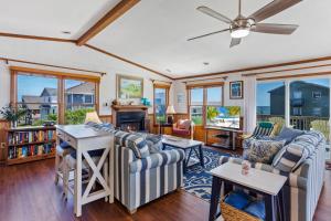 Χώρος καθιστικού στο 7139 - Kessinger's Down Home