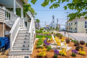 Κήπος έξω από το Downtown Ogunquit - Walk to Beach Shops & Seafood