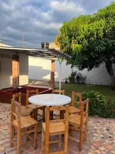 Fotografie z fotogalerie ubytování Casa Vacacional con Jaccuzi privado- Centro de Anapoima v destinaci Anapoima