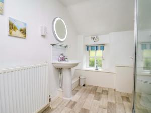 Vannituba majutusasutuses Eskdale View, 5 Hollins Cottages +35 fotot