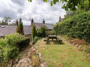 Aed väljaspool majutusasutust Eskdale View, 5 Hollins Cottages