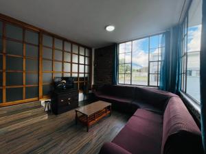 巴尼奥斯Acogedor Loft Rústico con Vista al Volcán的相册照片