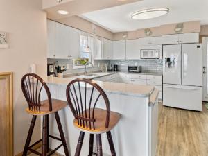 Η κουζίνα ή μικρή κουζίνα στο PW10 - Sapphire Shores +61 φωτογραφίες