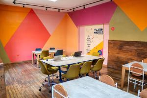 Viajero Cusco Hostel餐厅或其他用餐的地方