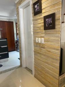 TV/trung tâm giải trí tại Triplex com hidro 15 min do Barra