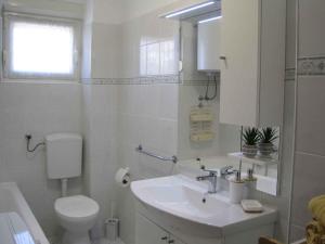 Łazienka w obiekcie Apartment in Zadar - Zadar Riviera 7970