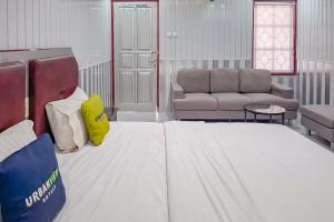 Posezení v ubytování Urbanview Hotel Executive Residence Semarang by RedDoorz