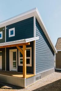 Φωτογραφία από το άλμπουμ του Trailhead Tuck-Inn σε Nordegg