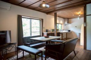 Χώρος καθιστικού στο 長野 白馬駅まで約30分 BBQ可能 Lake Front Private Villa ほとり家