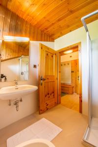 Ванна кімната в Dependance Villa Calluna