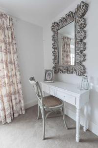 Gallery image of The Crown Inn in Towcester
