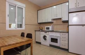 Kuchnia lub aneks kuchenny w obiekcie Suites You Zinc
