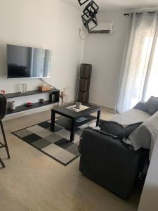 Televisyen dan/atau pusat hiburan di Nenas house