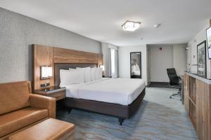 The Penn Stroud, Stroudsburg - Poconos, Ascend Hotel Collection客房内的一张或多张床位