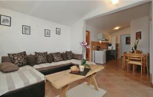 Kuchyň nebo kuchyňský kout v ubytování Apartments Vesna