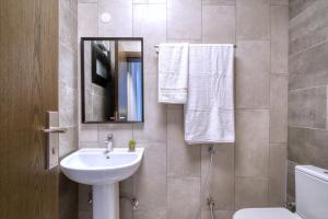 Ένα μπάνιο στο Khorfakan by the Living +51 φωτογραφίες