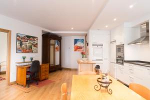 Kuchyňa alebo kuchynka v ubytovaní San Roque Center - IB. Apartments + 5 fotografií