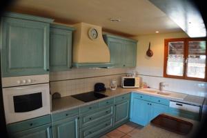 Ảnh trong thư viện ảnh của La Treille 1 "A", 8 Pers, Domaine De Ribiere ở Grospierres +2 ảnh