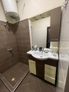 Ένα μπάνιο στο Prestige Hotel