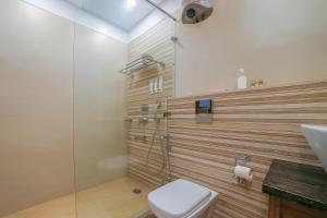 Koupelna v ubytování Hotel Grand Regency by JMD Group Near Delhi IGI Airport