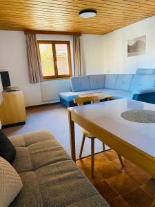 Posezení v ubytování Gasthof goldener Adler Riefensberg