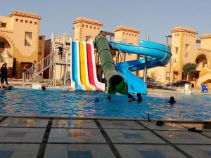 Πισίνα στο ή κοντά στο nice holiday in sokhna