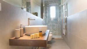 Ένα μπάνιο στο Loft in Gavinana-Uguccione +13 φωτογραφίες