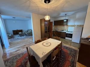 Kuchyň nebo kuchyňský kout v ubytování Royal Corner Apartments + 3 fotografie