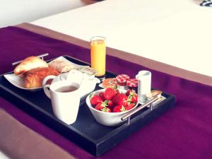 Comida en o cerca de este hotel
