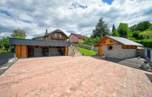 a brick driveway in front of a house at Villa Luna - Ludbreg by Villas Guide in Ludbreg