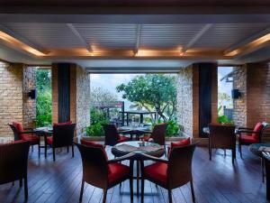 Pullman Phuket Panwa Beach Resort的休息区