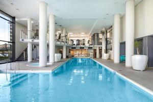 Hồ bơi trong/gần Citystay Apartments Century City