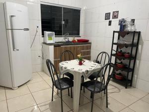 Køkken eller tekøkken på Minha Casa Seu Lar