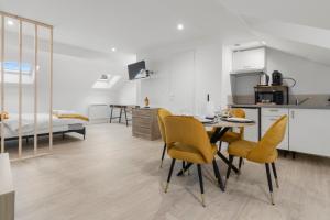 Dapur atau dapur kecil di Pomme rouge +22 gambar