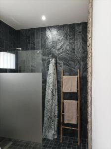 Koupelna v ubytování Zot bungalow manap