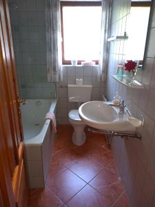 Kúpeľňa v ubytovaní Haus Christof private Ferienwohnungen Nähe Wörthersee und Ossiacher See